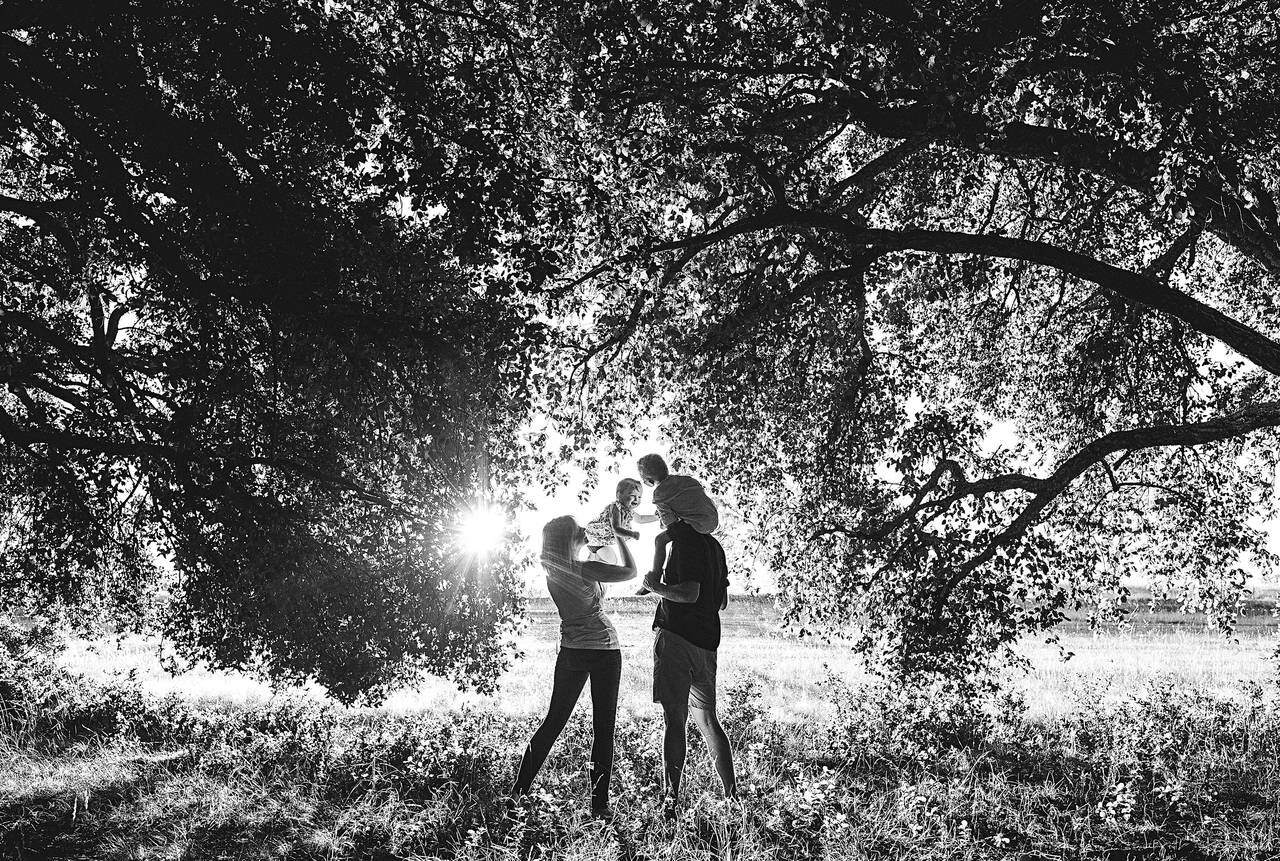 Two Canberra photographers win prestigious national awards