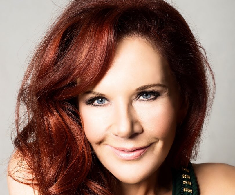 Rhonda Burchmore will be swinging with the Canberra Symphony Orchestra at Llewellyn Hal on 14 October.