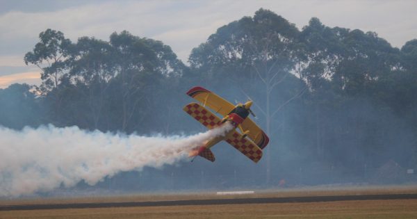 Skydiving Championships take to Moruya's big blue skies