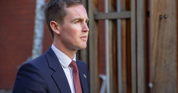 Government releases action plan to fix weekend bus services