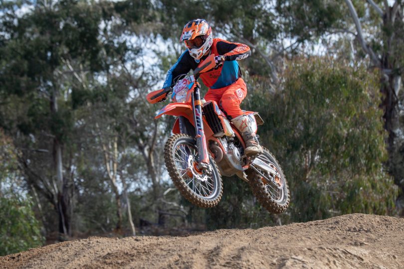 riders