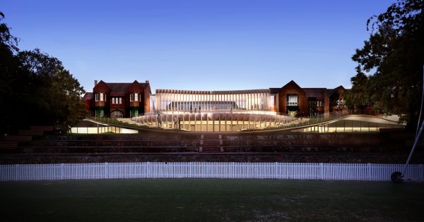 Canberra Grammar says JobKeeper criticism an 'ongoing campaign' targeting private schools