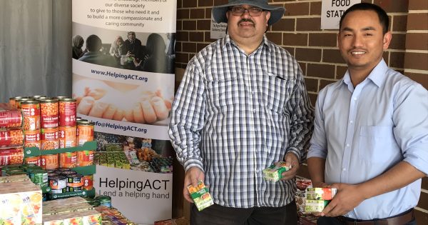 HelpingACT packs 110 hampers with a big serve of community heart