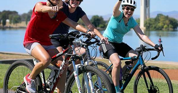 Fire threat and smoke haze force cancellation of Canberra Big Bike Ride