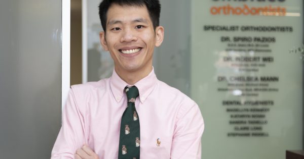Dr Robert Wei wins the 2020 Milton R Sims Award