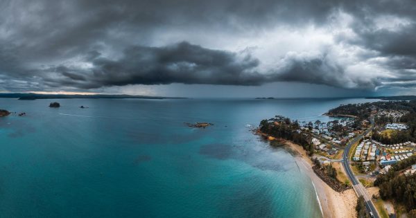 Wild weather hits Snowy mountains and South Coast