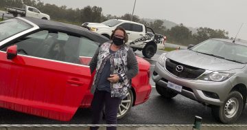 ACT residents still stuck at Victorian border as negotiations fail to progress