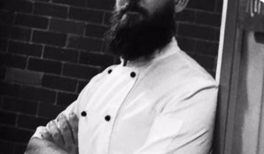 Melbourne chef creates hotspot over quarantine in Canberra