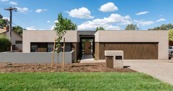 Record price for house in Curtin as Canberra property bubble continues