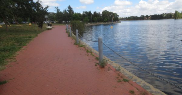 Increased calls to address parking problem at Yerrabi Pond
