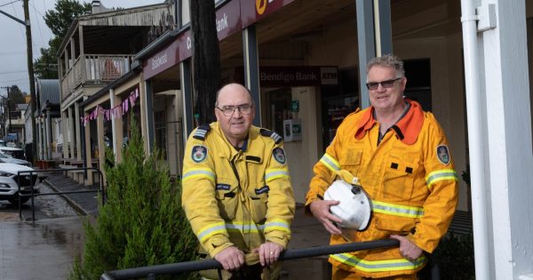 Volunteer firefighter Scott Hart nominated for Braidwood Biggies award