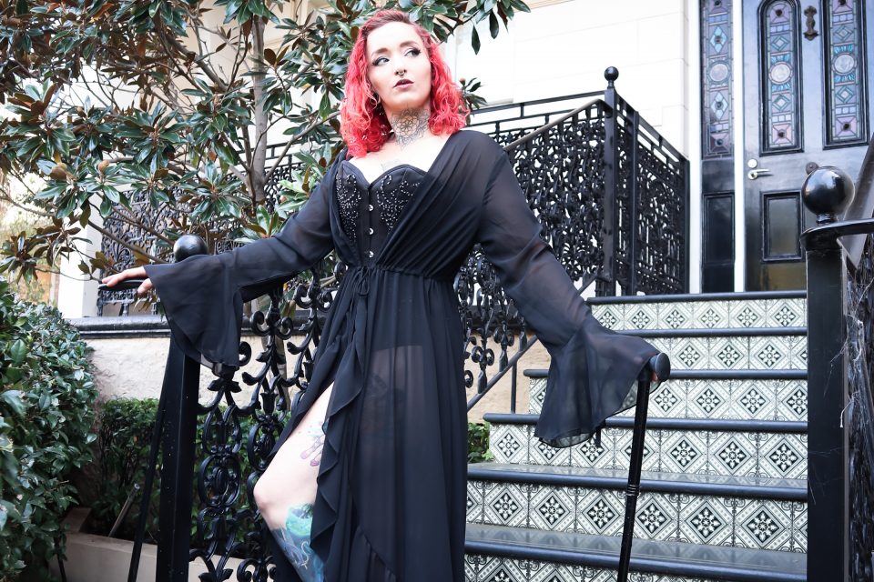 Tease-able burlesque performer Empress Eyrie