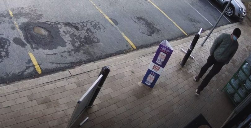 Swinger Hill shops robbery CCTV
