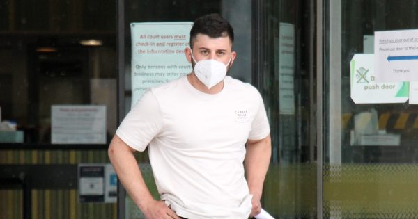Accused drug trafficker allegedly seen trying to eat cash after arrest