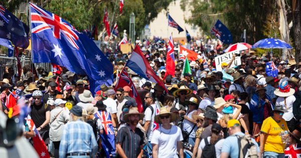 Police bill blows out as Canberrans urged to plan ahead, avoid 'annoying' protesters this weekend