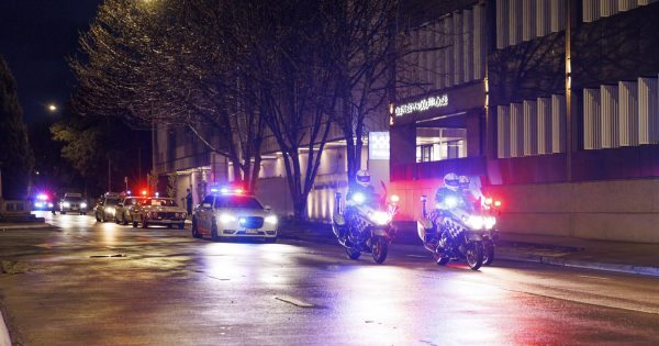What to do (and not do) around a motorcade, explained