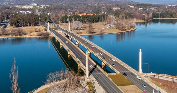 NCA criticised for lack of consultation over Commonwealth Bridge project