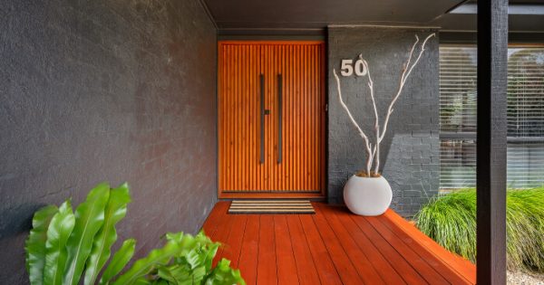 Fashion designer places colourful touch on Kaleen family home