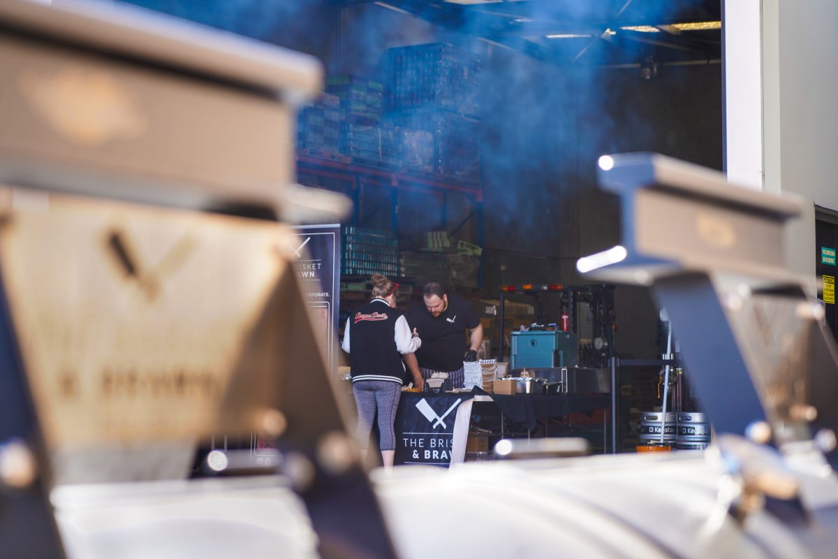 barbecue smoker
