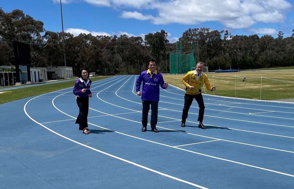 Relay for Life volunteers Jannah Sani, Michael Liu and Robin Edmunds