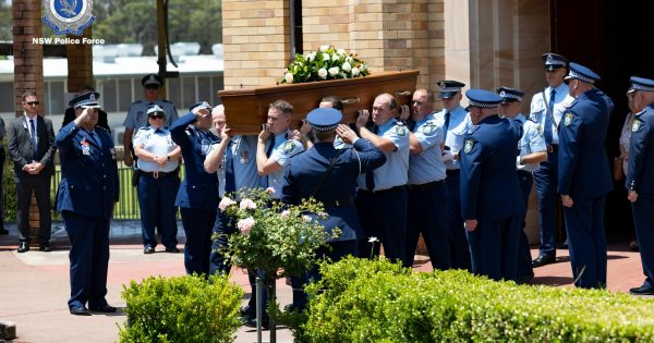 Hero sergeant who saved son near Narooma is farewelled at funeral
