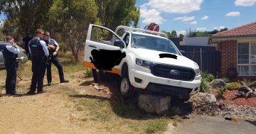 Video shows police pursuit through multiple Canberra suburbs