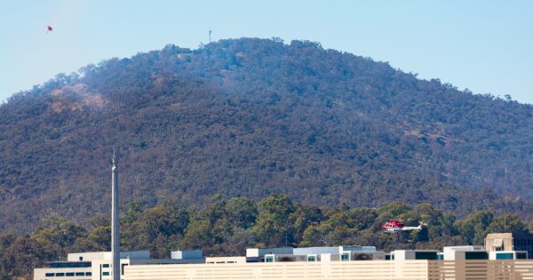 UPDATED: Mount Ainslie fire under control