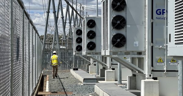 ANU researchers working on ways for ACT to meet its emission target 'suburb by suburb'
