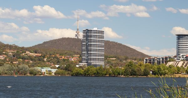 QUIZ: What's the highest mountain in the ACT? Plus 9 other things to test yourself on this week