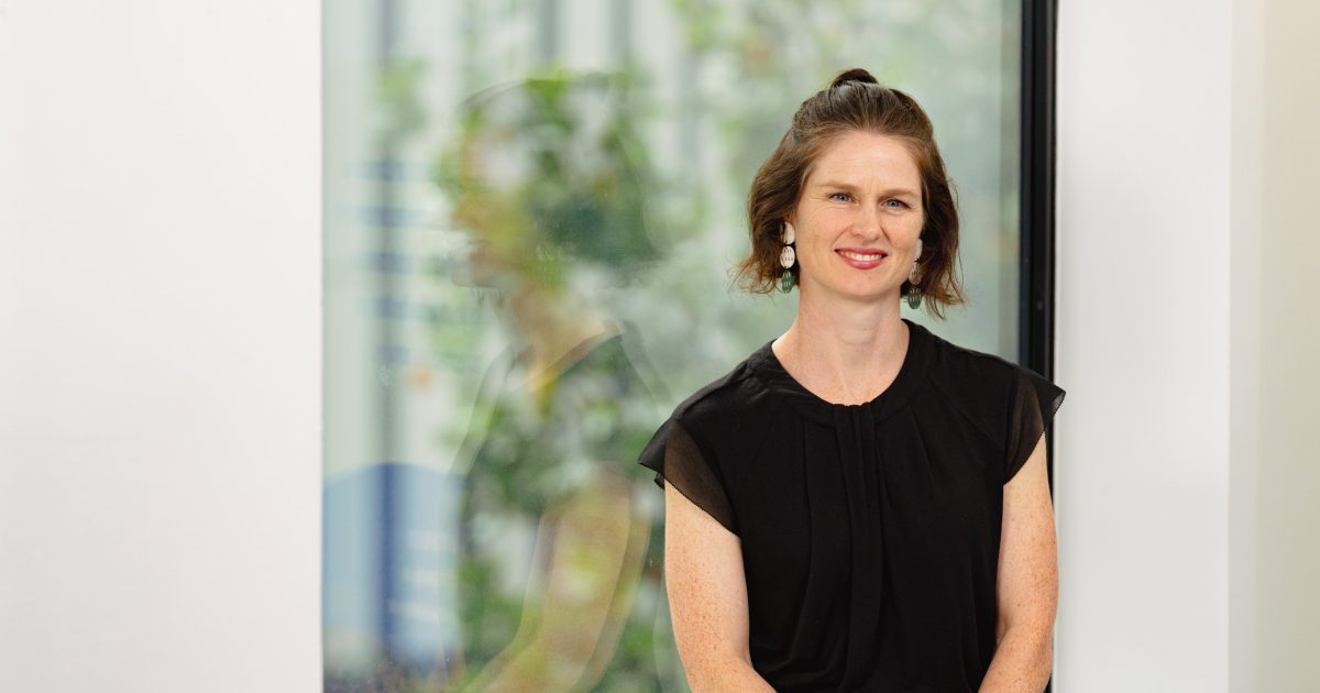 A new review has found the lack of meaningful activities for detainees at Canberra's jail is a barrier to their…