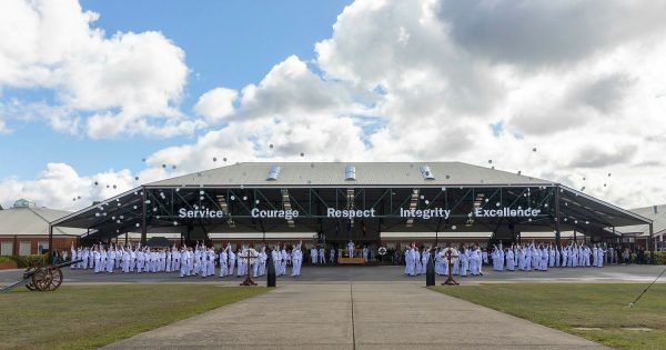 ADF to pay bonuses and improve defence housing in a bid to boost personnel retention rates