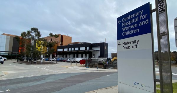 Accreditation lost from another Canberra Hospital program as the obstetrics and gynaecology's training comes under fire
