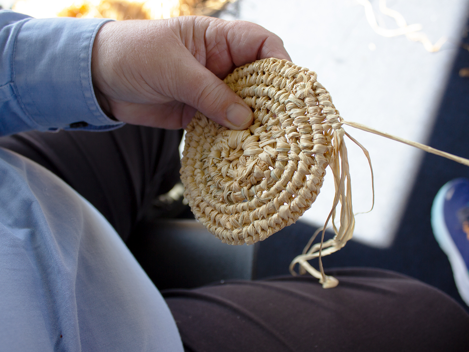 hands weaving