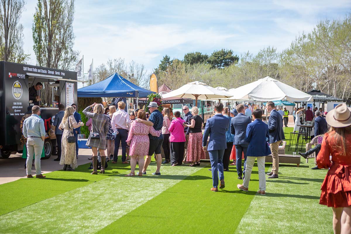 racegoers enjoying Hops & Hooves day at Thoroughbred Park