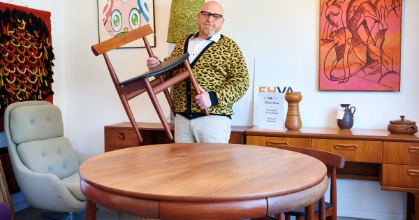 What are the chances? Mid-century 'renovator's delight' table sells for thousands in online auction