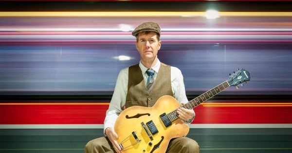 Canberra folk artist marks 7 years since Leonard Cohen's death with towering song