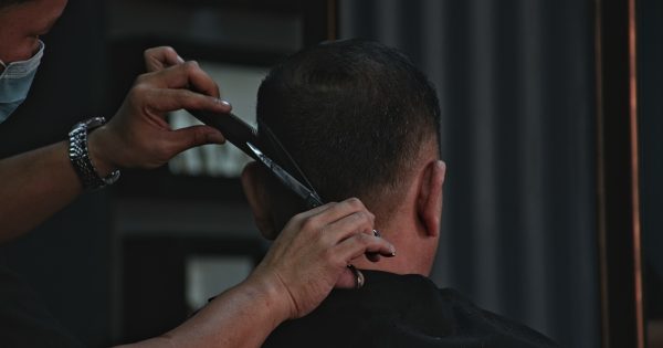 How much do you confide in your hairdresser?