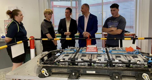 Canberra pushed as 'obvious' choice to establish centre of excellence focused on electric technologies