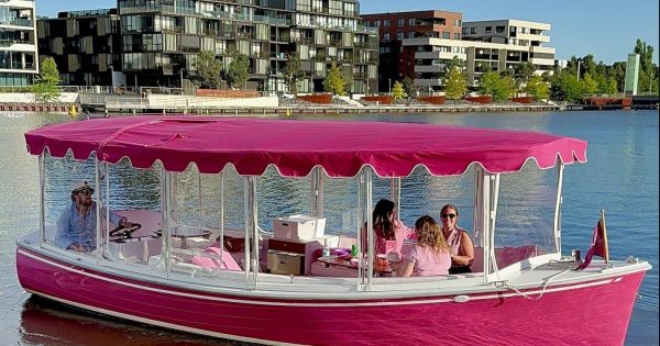 How you could spread the Love (boat) and help women's heart health at the same time