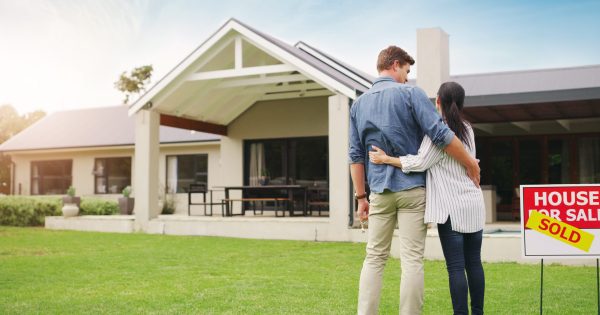 Whose name should be on your property deed to maximise financial outcomes?