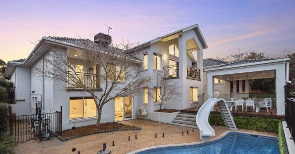 The perfect house for family fun awaits you on 'Dream Street'