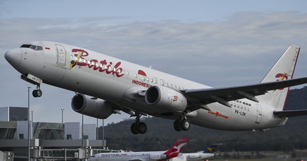 Report finds minimum altitude safety lapse by Batik Air caused by incomplete procedures training | Region Canberra