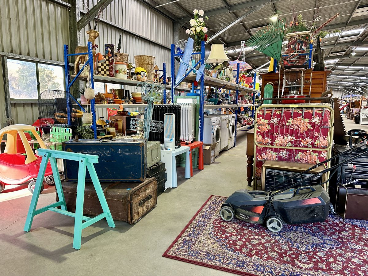 Second-hand store