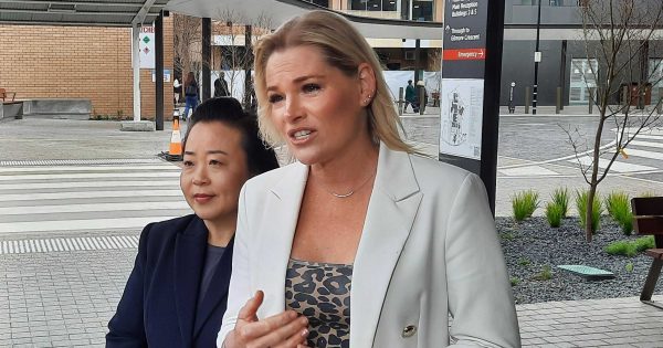 Lee fronts media to tackle Roberts and Kikkert issues