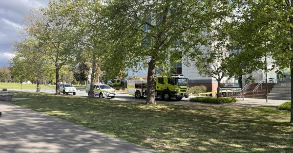 Questacon fire sees 1000 people evacuated from building