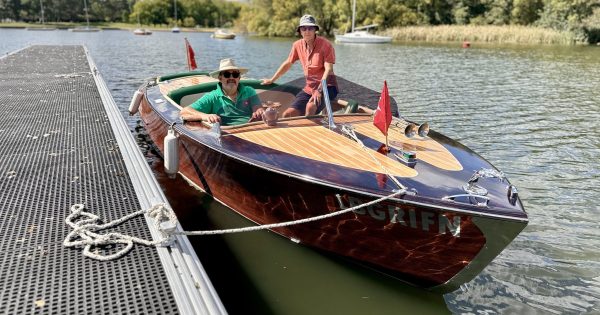 Canberra's boaters have a problem with Lake Burley Griffin