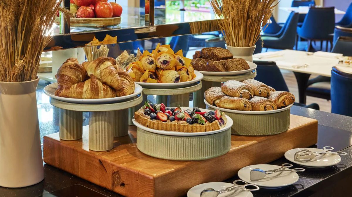 photo from the promenade cafe