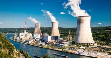 Firefighters and nurses call on Coalition to drop nuclear energy plans