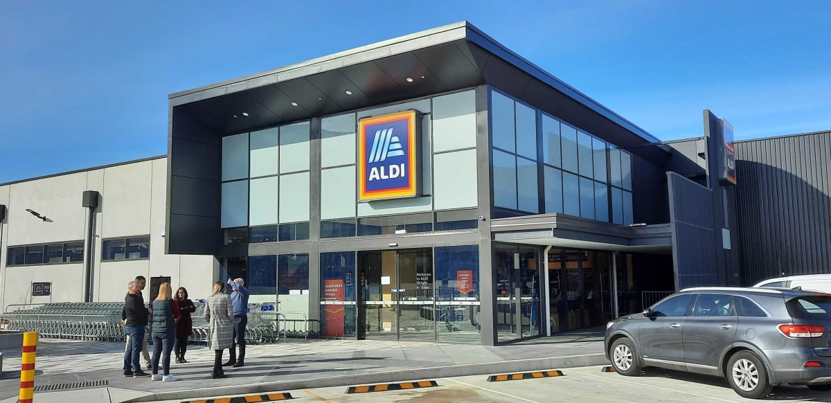 aldi exterior