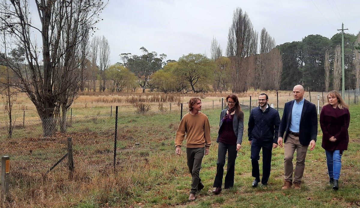 Australian Institute of Architects Committee Chair Rob Henry, ACT Shelter CEO Corinne Dobson, Greater Canberra Committee Chair Adam Tadmore, ACT Senator David Pocock, and Property Council ACT & Capital Region Executive Director Ashlee Berry at the CSIRO Ginninderra site.